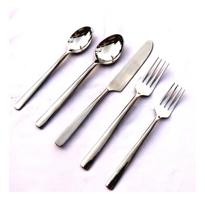 Juego de Cubiertos de Acero Inoxidable de Cinco Piezas de Primera Calidad en Oro Rosa, Mangos de Metal, Diseño Moderno, Apto para Lavavajillas, Cubiertos Duraderos - Product Image 6