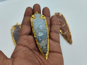 Pendentif en forme de pointe de flèche en agate naturelle sur mesure, bord doré, charmes en pierres précieuses pour la fabrication de colliers, fournitures de bijouterie et pour la revente - Product Image 3