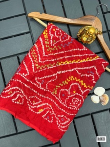 Diseñador exclusivo última tendencia musgo Crape Sari mujer moda fabricante de la India a la tarifa más baja - Product Image 2