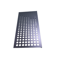 Tôle perforée en aluminium anodisé clair 1060 5005 de 0,5 mm à 3 mm avec AA15 pour écran de ventilation et panneau de plafond acoustique