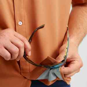 Camiseta de Pesca para Hombre, Premium, Personalizable, con Protección Solar UPF 50, Impermeable, con Estampado Digital, Cierre de Botones, Transpirable y Cómoda - Product Image 2