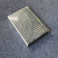 Grille de sécurité personnalisable en acier perforé de haute qualité, panneau en maille métallique perforée sur mesure