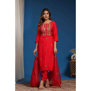 Ensemble Kurta, bas et dupatta rouges pour femme Rifaqat Mahira - Product Image 2