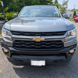 2022 Che-v-rolet Color-a-d-o LT Crew Cab 4WD - Product Image 1