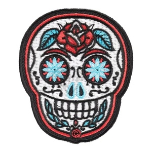 Venta al por mayor personalizado 3D calavera Rosa parches bordados tela de sarga cosido ordenador para sombrero y uso de ropa parches bordados - Product Image 1