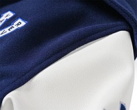 Chaqueta Deportiva Varsity con Capucha y Cremallera, Bordado Personalizado, Mangas en Contraste, Ropa Deportiva Premium, Prenda Exterior Clásica de Moda Masculina