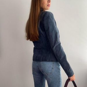 เสื้อเบลเซอร์หนังกลับคุณภาพสูงสำหรับผู้หญิงเสื้อเบลเซอร์หนังนิ่มกระดุมสองแถวสีล้วนกันลมซับในผ้าไหมสำหรับฤดูใบไม้ผลิฤดูใบไม้ร่วงฤดูหนาวคอลเลกชัน - Product Image 5