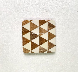 Sous-verres en bois d'acacia en résine époxy ronde naturelle 3D Tapis et tampons Accessoires de cuisine pour la maison et l'hôtel - Product Image 6