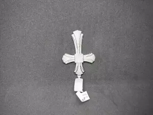 Superbe pendentif croix vintage pour homme avec diamant rond en moissanite plaqué or blanc 14 carats et breloques - Product Image 6