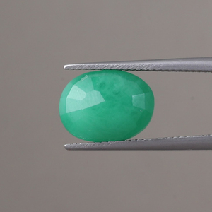 Esmeralda Natural Certificada por Terceros, Gema Suelta de 4.88 Quilates, Corte Ovalado de 12.5x10mm, Verde Premium, Encerado/Aceitado 100% - Product Image 2