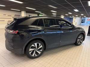 ID.4 2024 USADO, SUV Eléctrico, Automático, Base, Tracción Trasera, Asientos de Cuero, Neumáticos R19, Interior Claro, Volante a la Izquierda, Cámara Trasera - Product Image 2