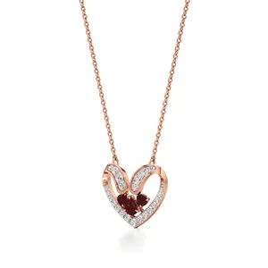 Colgante de Corazón en Oro Rosa con Baño de Rodio y Detalles de Diamantes - Product Image 2