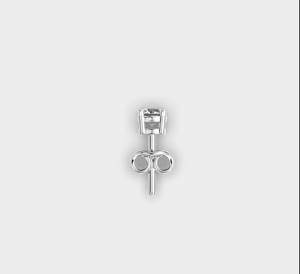 ต่างหูเพชรทรงเหลี่ยมเงางาม โรเดียมเคลือบเงินแท้ 925 ดีไซน์เหนือกาลเวลา รับรองโดย IGI เหมาะสำหรับเป็นของขวัญในโอกาสครบรอบ - Product Image 4