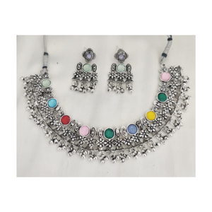 Collier et boucles d'oreilles traditionnels de qualité supérieure sertis de pierres multicolores idéales pour les mariages et les fêtes ethniques - Product Image 1