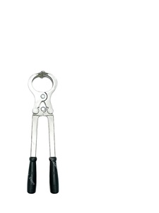 Alicates de castración de ganado y ovejas Abrazadera de huevo sin sangre Cerdos manuales Dispositivo de castración de animales de oveja macho Fanning - Product Image 4