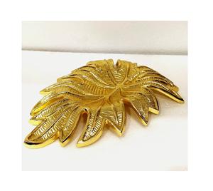 Plateau décoratif en aluminium finition or Art déco avec motif végétal pour décoration de table centrale - Product Image 5