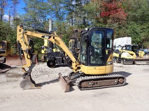 Mini-excavatrice sur chenilles hydraulique CAT 303.5E de 3,5 tonnes d'occasion, matériel de terrassement à vendre - Product Image 5