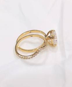 Conjunto de anillo de compromiso de boda de oro amarillo sólido, Diamante cultivado en laboratorio de corte ovalado para joyería nupcial de oro amarillo único - Product Image 6