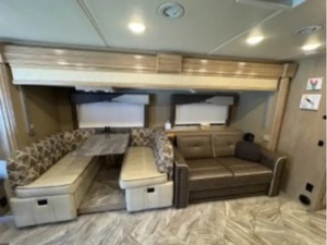 Autobús deportivo Coach Man 408 DB diésel de 2017 con motor diésel Cummins I6 de 340 hp - Product Image 3