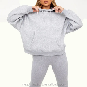 Sweat-shirt décontracté oversize en coton pour femme avec poches kangourou, logo et impression personnalisés, vêtement de détente à capuche - Product Image 2