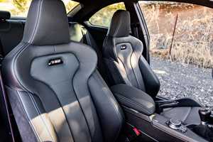 รถยนต์ M2 Coupe ปี 2020 สภาพดี เกียร์ธรรมดา ขับเคลื่อนล้อหลัง เครื่องยนต์เทอร์โบ เบาะหนัง ระบบควบคุมความเร็วอัตโนมัติ สีเข้ม - Product Image 5