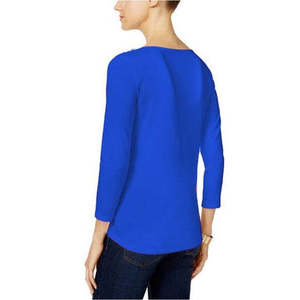 Top da Donna Charter Club Taglia XL (Extra Large) in Cotone Pima con Scollo a Barca e Bottoni sulle Spalle, Stile Casual Semplice con Logo Ricamato, Colore Blu - Product Image 2