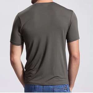 Camiseta personalizada de algodón de alta calidad para hombres en blanco Slim Fit personalizado 100% algodón en blanco lavado con ácido hecho en Pakistán - Product Image 2