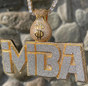 Bijoux en diamant Moissanite glacé personnalisé pendentif avec nom personnalisé pour les occasions de cadeaux de fête et de mariage - Product Image 2