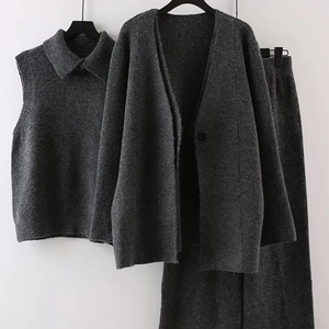 Jersey informal de Invierno para mujer, chaleco con cuello en V, cárdigan irregular, pantalones sueltos, conjuntos de 3 piezas en patrón de lona sólida - Product Image 1