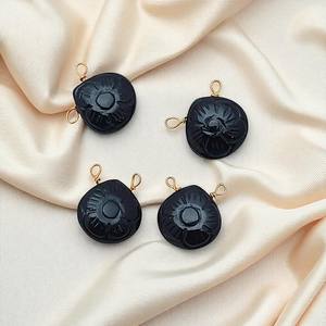 จี้ทับทิมสีแดงย้อมสีรูปหัวใจ12มม. สำหรับผู้หญิงลวดเงินสเตอร์ลิงชุบทอง18K - Product Image 4