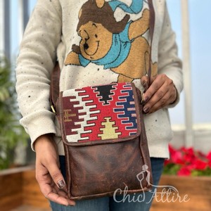 Nouveau fait à la main vente chaude Jacquard en cuir véritable sacs à bandoulière multi-usage nouveau Vintage élégant sac à bandoulière pas cher taux produit en vrac - Product Image 1