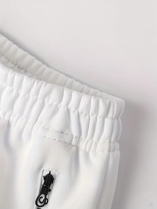 Shorts Deportivos Casuales para Hombre, Hechos de Tela de Punto 100% Poliéster, con Cintura Ajustable con Cordón y Bolsillos con Cremallera - Product Image 5