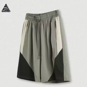 กางเกงขาสั้นกีฬาผู้ชายทรงลำลอง ความยาวระดับเข่า ผ้าวอร์สเต็ดน้ำหนักเบา กันยับ ใส่สบาย เหมาะสำหรับออกกำลังกายและใส่ลำลอง  รับสกรีนโลโก้ตามสั่ง  สินค้าขายดี - Product Image 1