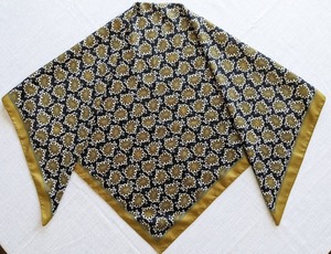 Pañuelo de Seda Satén Étnico Personalizable, Ecológico, Duradero, Reutilizable, Regalos para Damas de Honor, Accesorios para Fiestas, Servilletas de Tela - Product Image 2