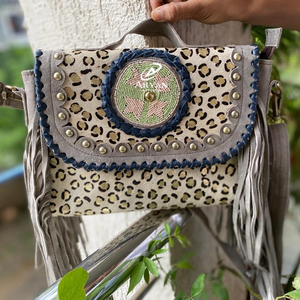 Bolso con flecos de cuero estilo bohemio, bolso de hombro de estilo occidental con flecos y estampado Animal - Product Image 1