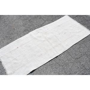 พรมตุรกีขนาดเล็ก, พรมวินเทจขนาด 2.5x5.9 ฟุต, พรมขนสัตว์สีขาว - Product Image 2