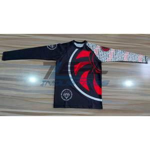 MMA เสื้อแรชการ์ดพิมพ์ซับลิเมชันกำหนดเอง240ป้องกันอัลทวอยเลต์ GSM การบีบอัดการต่อสู้แบบผดผื่น BJJ ผลิตในปากีสถาน - Product Image 1