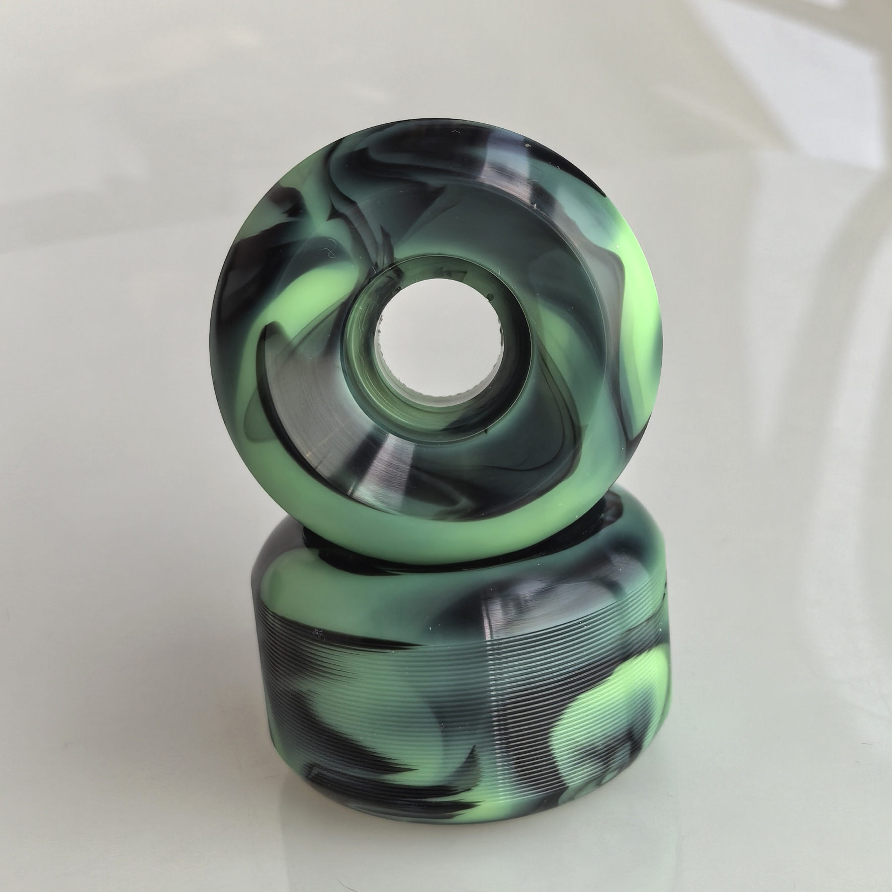 Green/Black Swirl 52mm