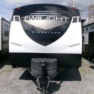 FOURNISSEUR DE CARAVANES D'OCCASION 2022 Cruiser Rv TWI LIGHT SIGNATURE 2280 à vendre - Product Image 4
