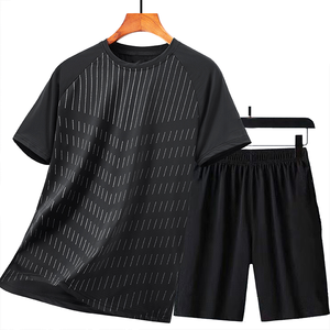 Pantalons courts respirants et T-shirts pour l'été de grande taille pour hommes avec logo personnalisé OEM - Product Image 2