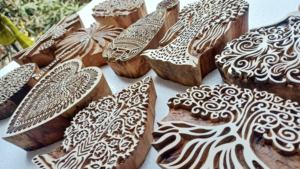 Изготовленные на заказ деревянные печатные блоки ручной работы, Тщательно обработанные. Идеально подходит для создания уникальных узоров на хлопковом шелке и глине - Product Image 6