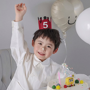 Chapeau d'anniversaire couronne rouge, chapeau en feutre, décoration d'accessoires photo d'ambiance pour premier anniversaire garçon et fille pour enfants - Product Image 5