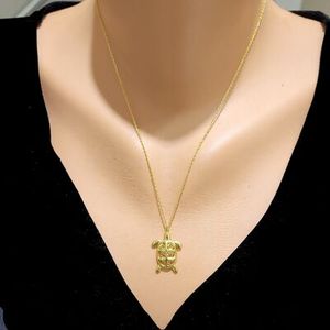 Collier tortue en argent sterling 925 plaqué rhodium, chaîne géométrique tendance en forme de chiffre avec diamant en acier inoxydable - Product Image 1