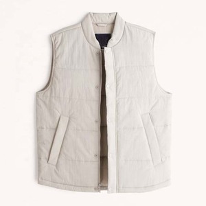 Chaleco acolchado ligero con cuello levantado y acolchado con logotipo personalizado para hombre, chaqueta acolchada de algodón de alto nivel para la calle, precio barato, OEM - Product Image 1