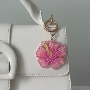 Amuleto de Sol Bordado con Cuentas Hecho a Mano, Bonito, Elegante y Hermoso, Nuevo Diseño de Lujo, Moderno y de Última Moda de Hiba Enterprises - Product Image 1