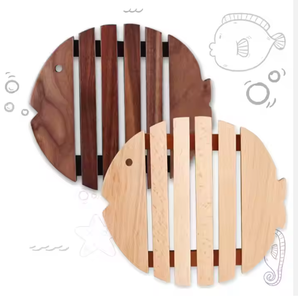 Posavasos de madera con diseño de pez hecho a mano para protección de mesa hecho de madera ecológica de Vietnam - Product Image 1