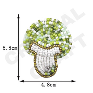 Encantos de árbol de lentejuelas Cuentas de semillas Lindo personaje personalizado diario Encantos de estrellas Regalo de niña Nuevo estilo de tendencia para cuentas - Product Image 3