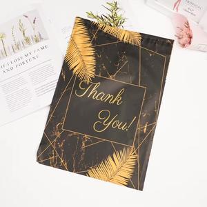 Lot de 100 sacs polymailers « Merci » 25x33cm, fermeture autocollante, noir avec feuille d'or - Product Image 5