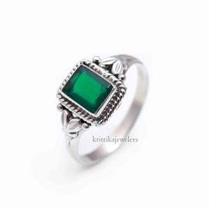 Anillo de Plata de Ley 925 al por Mayor con Incrustaciones de Piedras Preciosas de Esmeralda con Corte Princesa, Estilo Bohemio, para Bodas, Fiestas, Piedra de Nacimiento de Mayo - Product Image 4