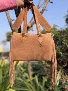 Nuevo Bolso Tote de Cuero Vacuno Occidental con Diseño Elegante, Tallado a Mano, con Flecos, Bolso de Cuero Elegante para Mujer - Product Image 4